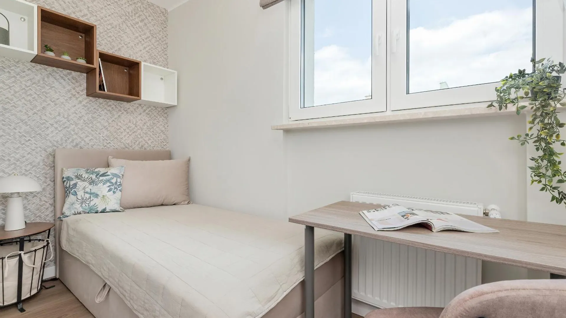 Apartment Kaszmirowy Apartament Z 3 Sypialniami Blisko Plazy W Gdansku By Noclegi Renters Poland